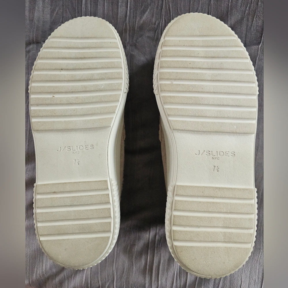 JSlides Metallic Gold Platform Loafer - Picture 6 of 7